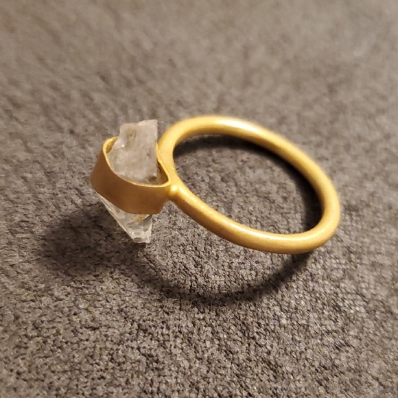Raw Clear Quartz Ring Gold-Toned Natural Crystal Size 5.5 Raw Energy Collection - Picture 3 of 5